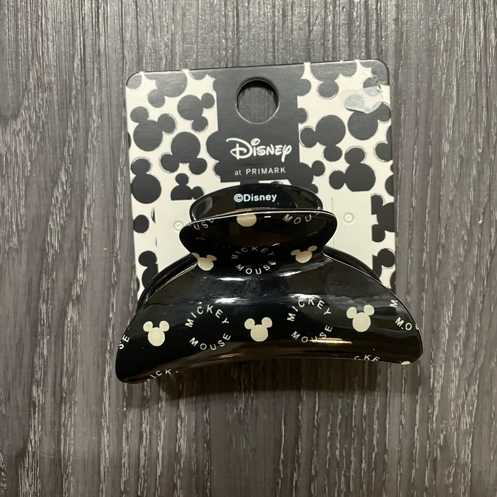 NWT Mickey Hair Clips